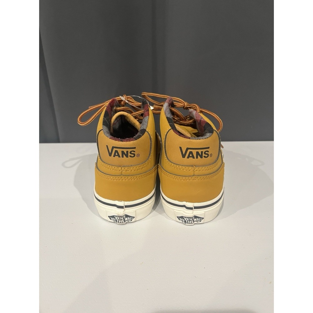 Vans Chapman Mid Round Toe Leather Skate Shoe boy size 4 - Picture 4 of 9